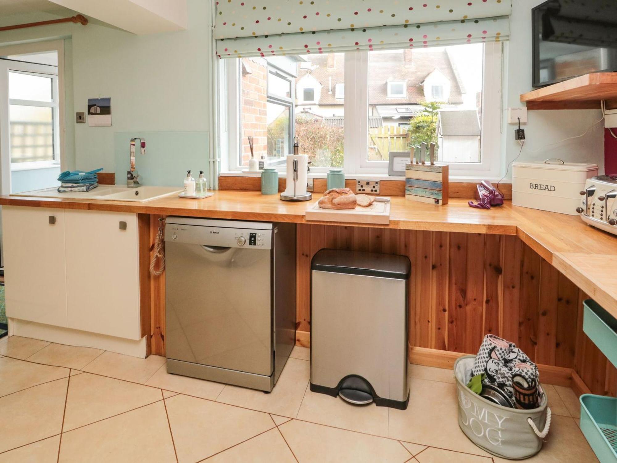 Coast Cottage Bamburgh Exterior photo